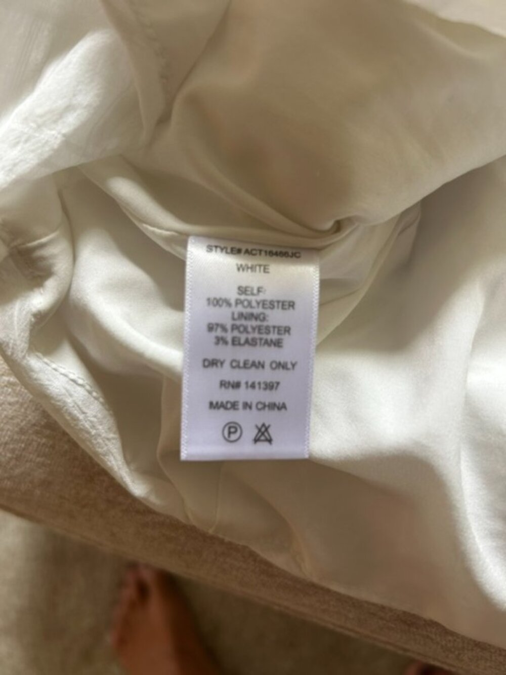 ASTR The Label White Ruched Puff Sleeve Crop Top | Cottagecore Romantic Blouse - Picture 6 of 7